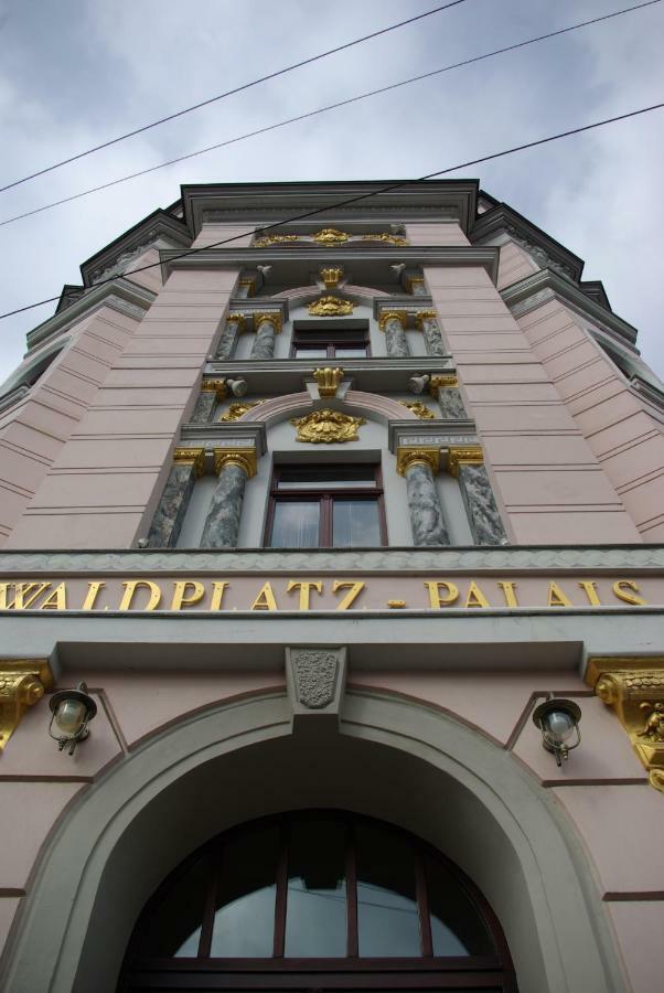 Apartments In Der Jahnallee 20 Waldplatzpalais Λειψία Εξωτερικό φωτογραφία